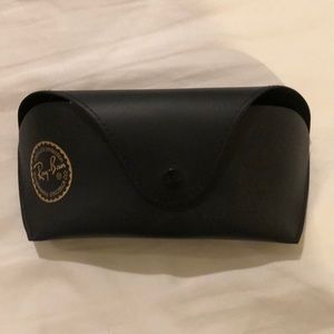 ray ban case with cleaning cloth